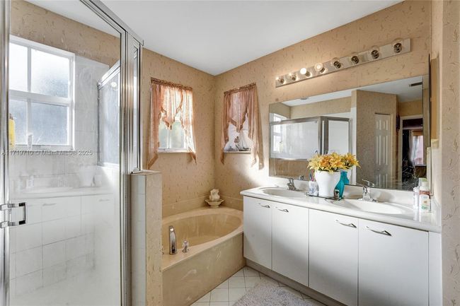 5223 Sw 155 Th Way, House other with 3 bedrooms, 3 bathrooms and null parking in Miramar FL | Image 39