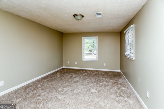 3896 Maggie Ct Se, House other with 3 bedrooms, 2 bathrooms and null parking in Conyers GA | Image 5