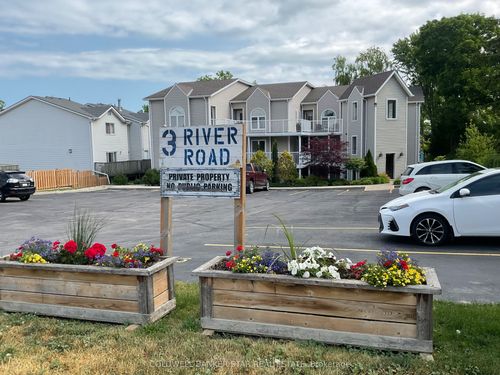 6-3 River Rd, Lambton Shores, ON, N0M1T0 | Card Image