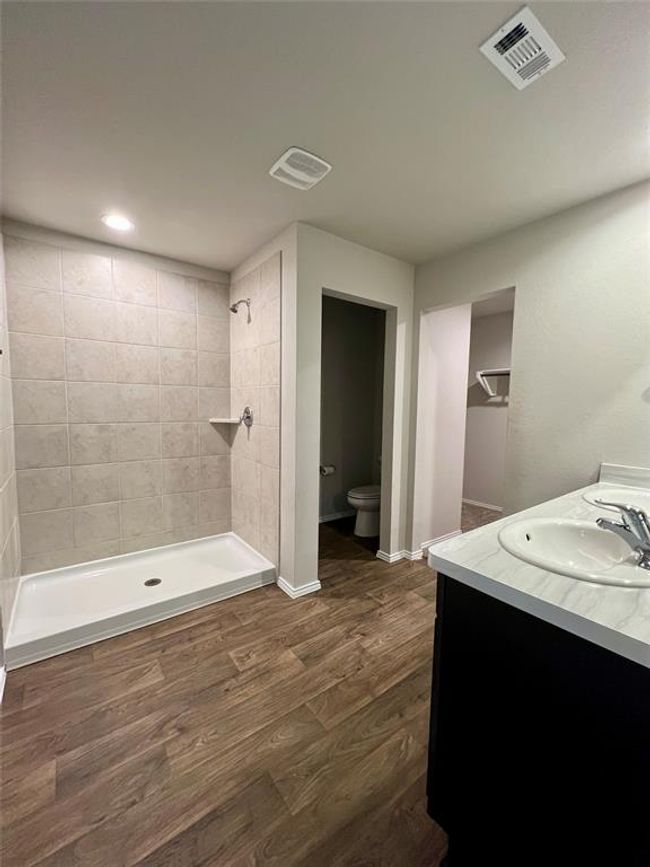 21540 Rustic Elm Dr, House other with 3 bedrooms, 2 bathrooms and 2 parking in New Caney TX | Image 13