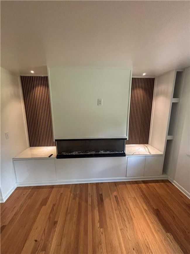 1595 Moncrief Cir, House other with 3 bedrooms, 2 bathrooms and null parking in Decatur GA | Image 8