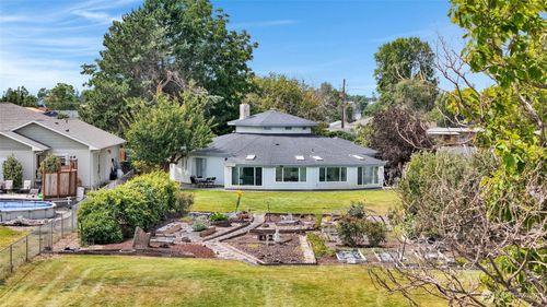 813 S Sycamore Ln, Moses Lake, WA, 98837-2756 | Card Image