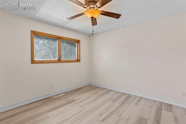 5888 Eldora Dr, House other with 3 bedrooms, 2 bathrooms and 2 parking in Colorado Springs CO | Image 10