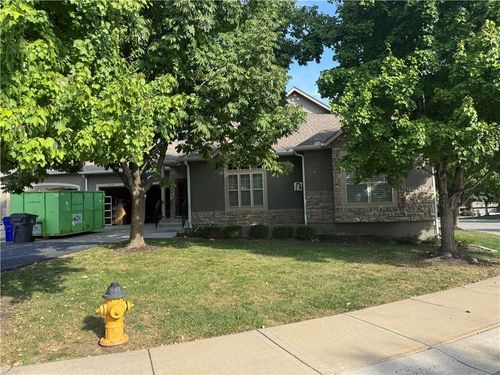 11252 S Summit St, Olathe, KS, 66215-4277 | Card Image