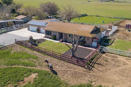 34521 Bernard Rd, Tracy, CA, 95377-9356 | Card Image