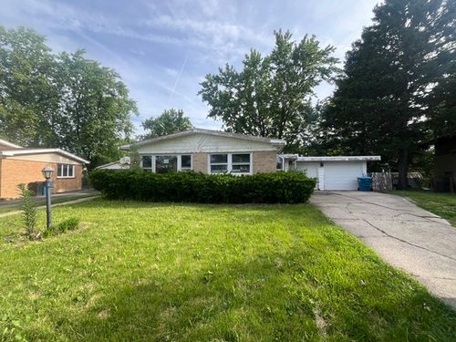 81 E Arquilla Dr, Chicago Heights, IL, 60411-1874 | Card Image