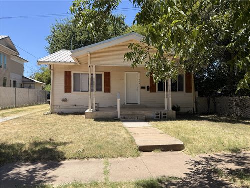 405 W Chandler St, Brownwood, TX, 76801-2634 | Card Image