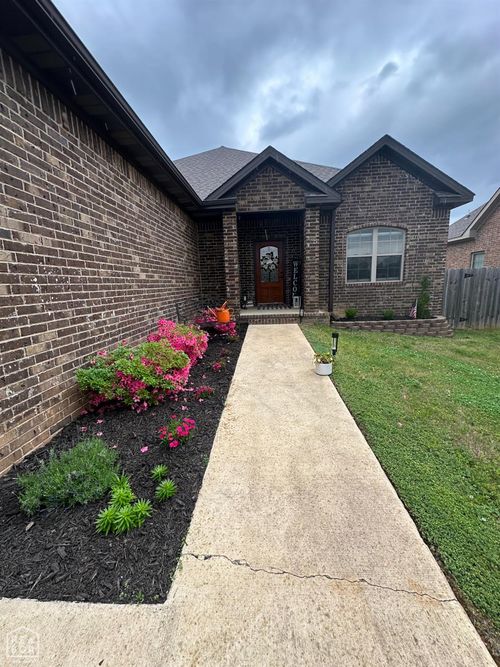 4208 Bobcat Meadow Ln, Jonesboro, AR, 72405-9374 | Card Image