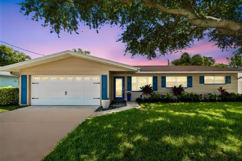 9045 Ridge Rd, SEMINOLE, FL, 33772-2733 | Card Image