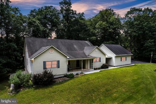 1281 Guadelupe Dr, Westminster, MD, 21157-3800 | Card Image