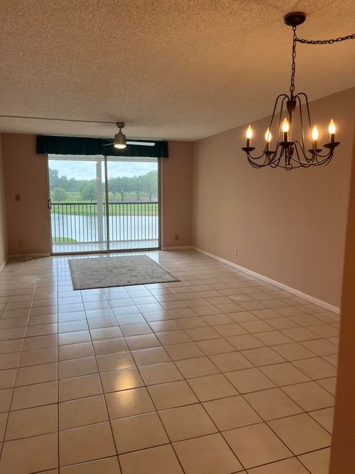 301-3001 W Rolling Hills Cir, Davie, FL, 33328-1948 | Card Image