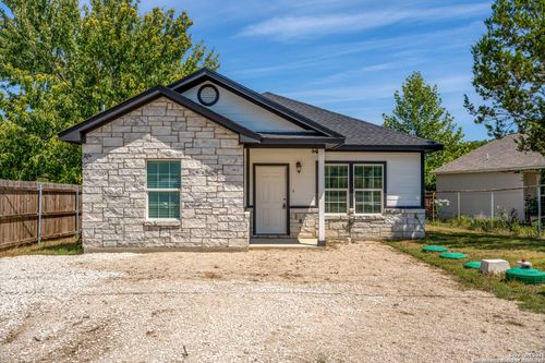 1032 Blueridge Dr, Canyon Lake, TX, 78133-4001 | Card Image