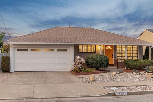 727 Moraga Dr, San Leandro, CA, 94578-4044 | Card Image