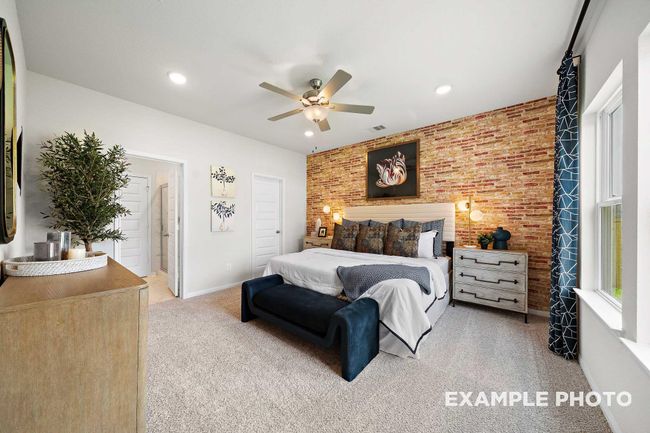 108 W Canopy Crossing Cir, House other with 5 bedrooms, 3 bathrooms and 2 parking in Conroe TX | Image 10