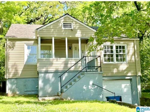 929 Woodward Rd, MIDFIELD, AL, 35228-2628 | Card Image