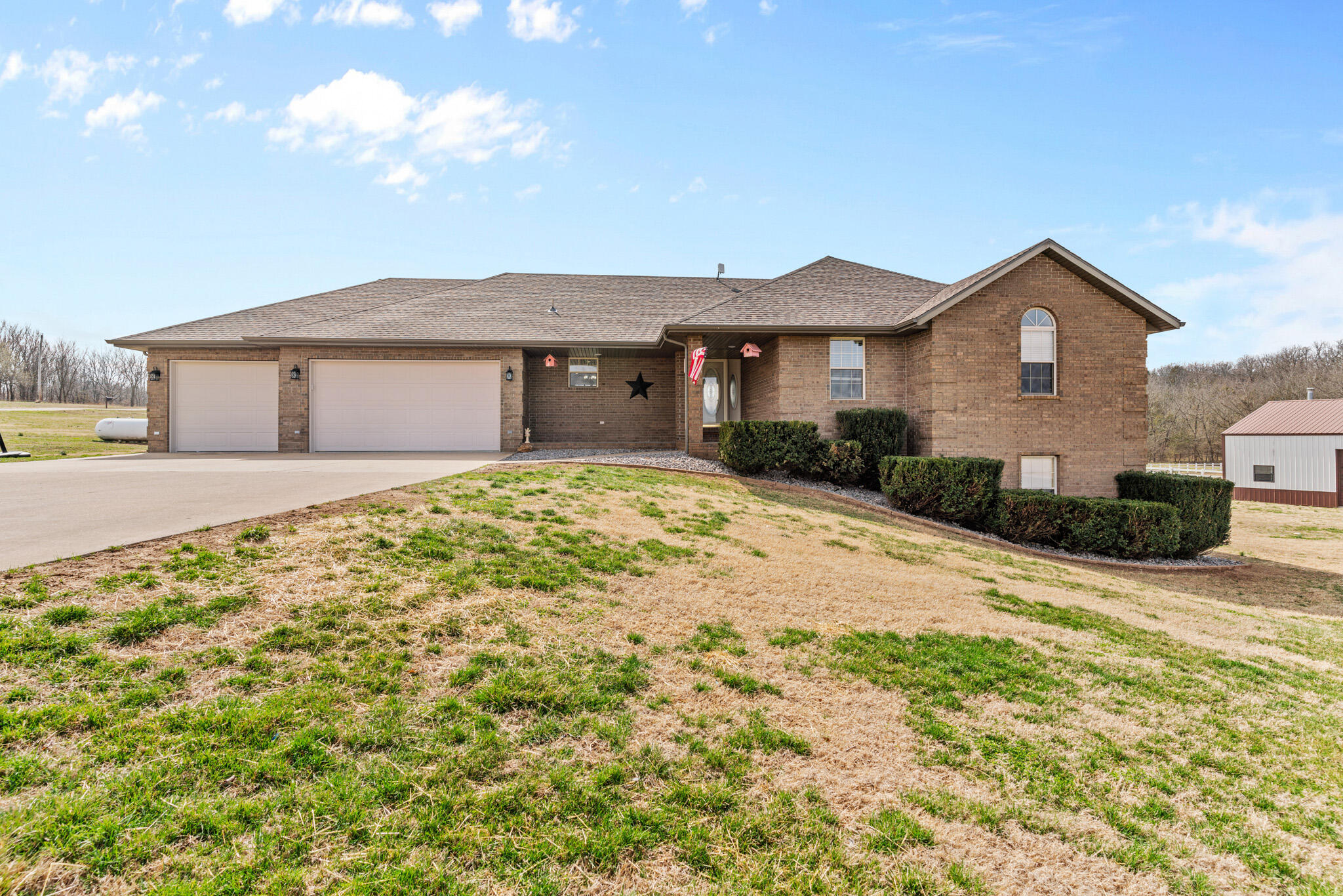 Shannon Ln, Republic, MO 65738