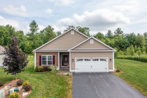 32-32 Mockingbird Dr, Killingly, CT, 06239-1540 | Card Image