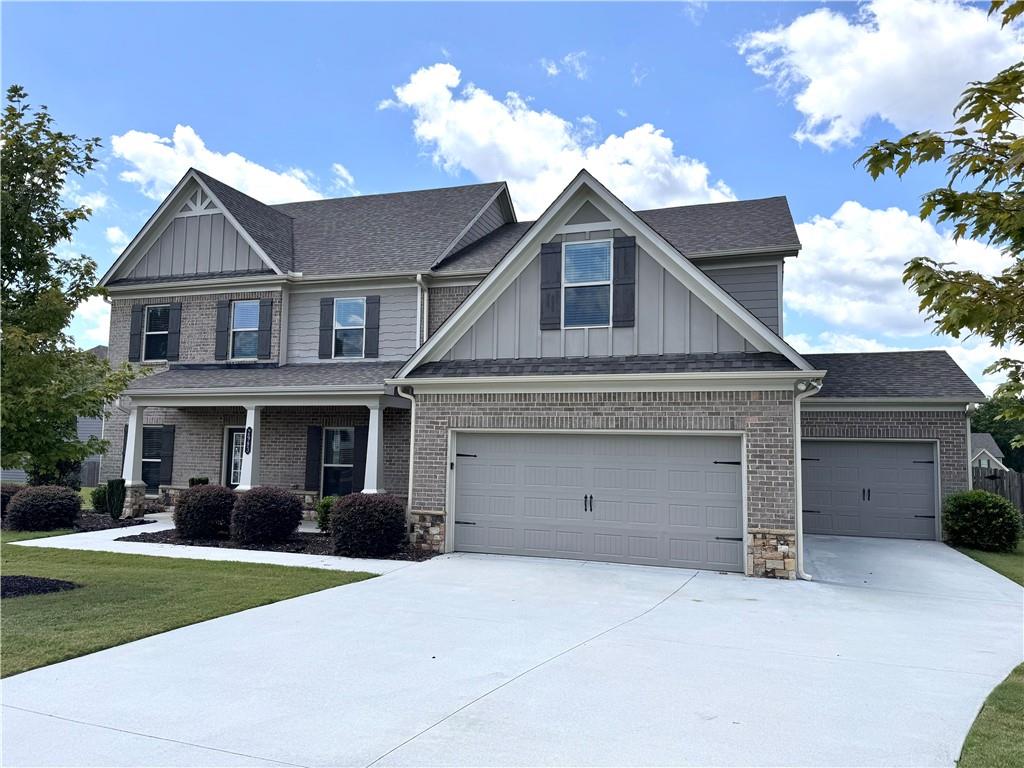 Blue Stone Ct, Dacula, GA 30019