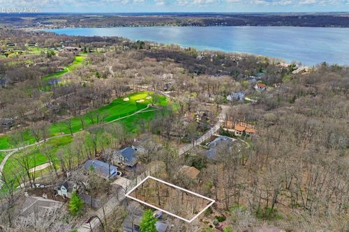 104 Saint Andrews Trail Trail, Fontana, WI, 53125 | Card Image