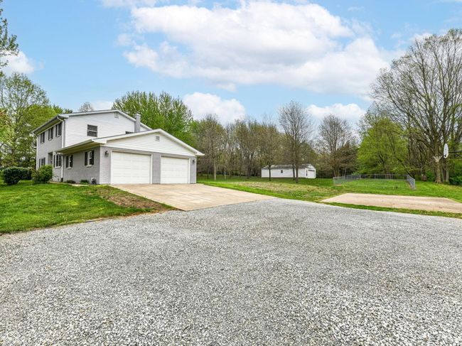 6113 N 250 E, House other with 4 bedrooms, 2 bathrooms and null parking in Greenfield IN | Image 6