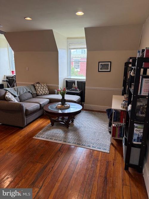4-1723 Pine St, PHILADELPHIA, PA, 19103-6701 | Card Image