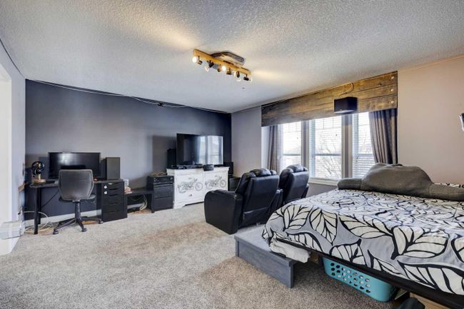 234 Canoe Square Sw, Home with 6 bedrooms, 4 bathrooms and 6 parking in Airdrie AB | Image 21