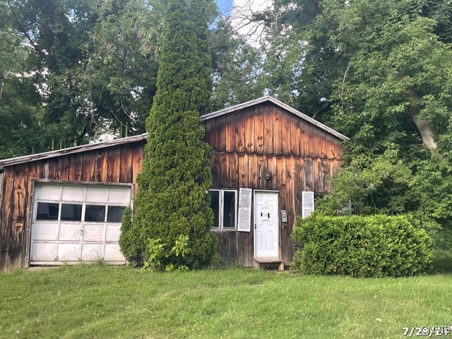 Sauquoit St, Whitesboro, NY 13492