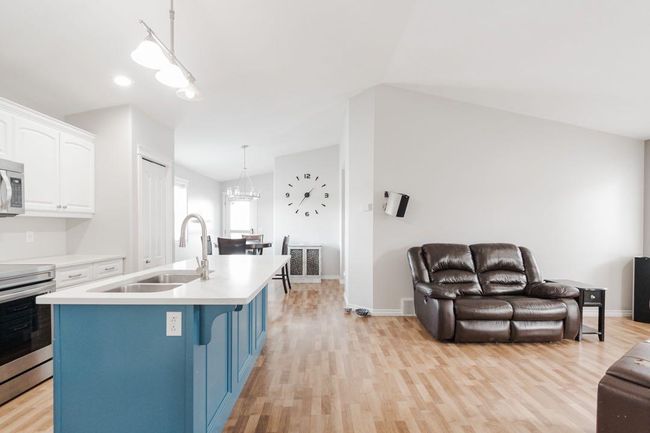 100 Swanson Crescent, House other with 4 bedrooms, 3 bathrooms and 5 parking in Fort Mcmurray AB | Image 9