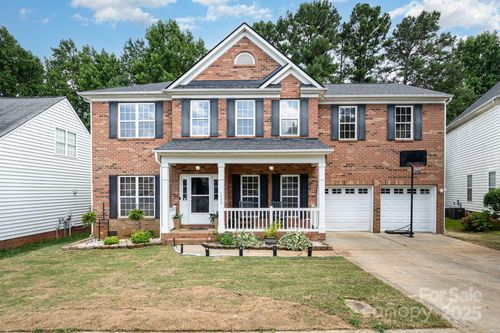 1432 Bedlington Dr Nw, Charlotte, NC, 28269-6961 | Card Image