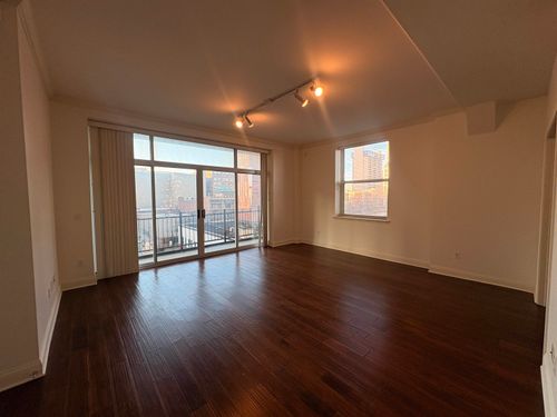 apt-701-127 Madison Ave, Memphis, TN, 38103-2165 | Card Image