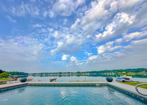 2480 E Lakeshore Dr, Crown Point, IN, 46307-8501 | Card Image