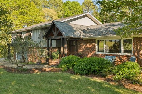 110 Mystic Cove Ln, Townville, SC, 29689-4033 | Card Image