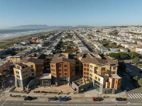 unit-311-3535 Wawona St, San Francisco, CA, 94116-2677 | Card Image