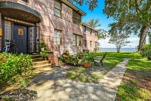 2746 Vernon Ter, Jacksonville, FL, 32205-8857 | Card Image