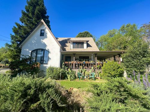 1190 South Street, Redding, CA, 96001 | Card Image