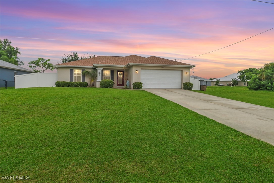 33rd Ln, Cape Coral, FL 33909