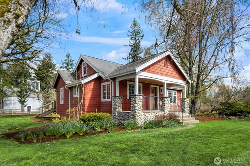 6-and-2-20802 Se 34th St, Sammamish, WA, 98075-9689 | Card Image