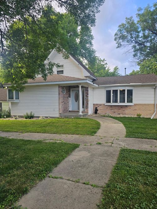 116 4th St E, Jasper, MN, 56144-1116 | Card Image