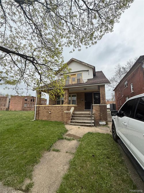 2330 Buena Vista St, Detroit, MI, 48238-3540 | Card Image