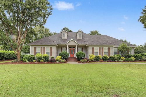 5608 Barber Cir, Hahira, GA, 31632-2499 | Card Image