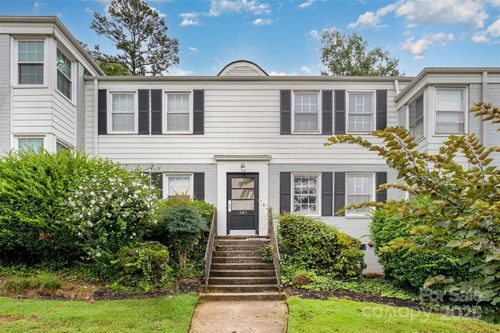 547 Wakefield Dr, Charlotte, NC, 28209-3577 | Card Image