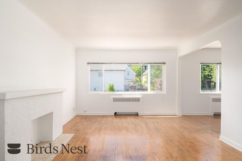 209-735 Royal Avenue, New Westminster, BC, V3M1J6 | Card Image