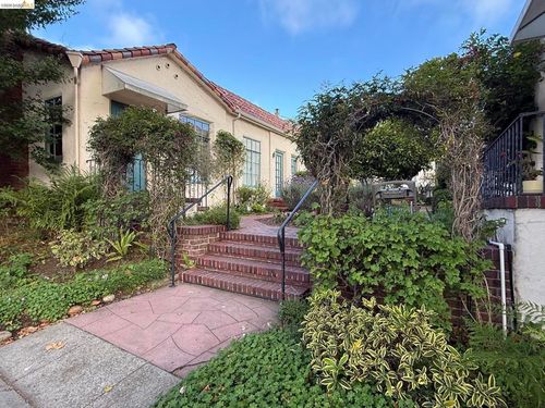 b-2444 Virginia St, Berkeley, CA, 94709-1200 | Card Image