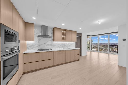 18xx-4890 Lougheed Highway, Burnaby, BC, V5C0N2 | Card Image