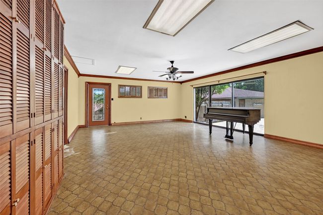 1201 Dundale Cir, House other with 2 bedrooms, 3 bathrooms and null parking in Sherman TX | Image 11
