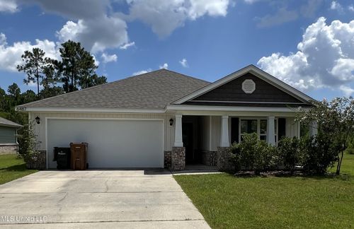 6487 Eastland Cir, Biloxi, MS, 39532-4551 | Card Image