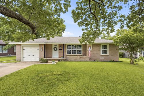 1413 N Wharton St, Sherman, TX, 75092-3501 | Card Image