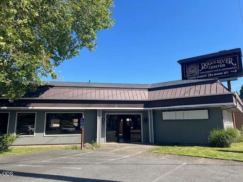 122 Depot St, Rogue River, OR, 97537-9427 | Card Image