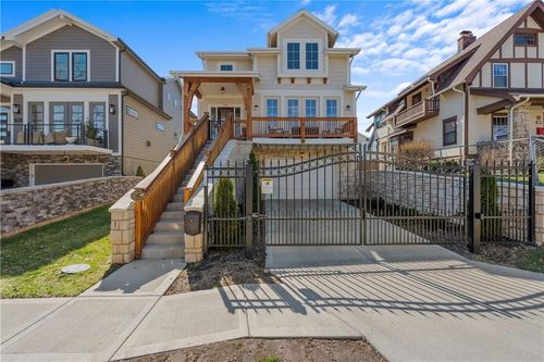 729 Corbin Ter, Kansas City, MO, 64111-3420 | Card Image