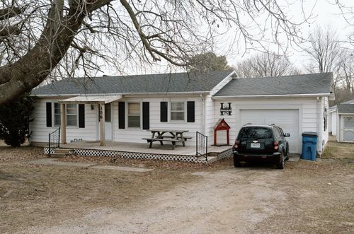 306 N Wall St, Walnut Grove, MO, 65770-9195 | Card Image